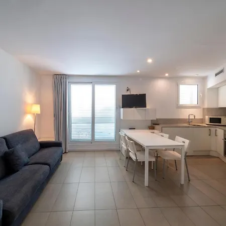 Cadaques White Sea Apartments شقة *