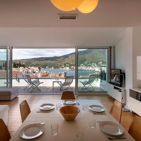 Cadaques White Sea Apartments شقة